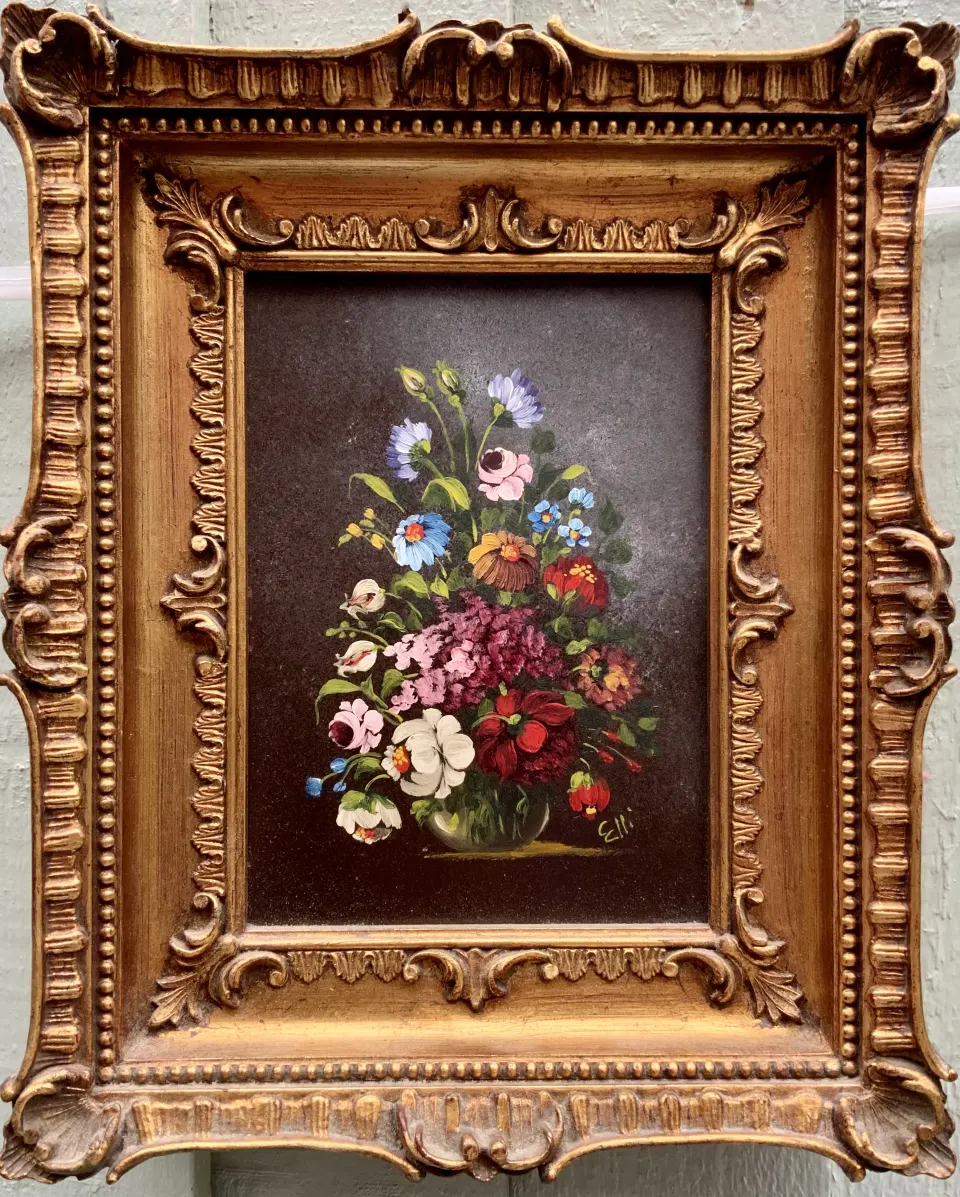 STILL LIFE OF FLOWERS  OIL ON CANVAS STUNNING GILDED  FRAME  ENGLISH  SIGNED  20th c