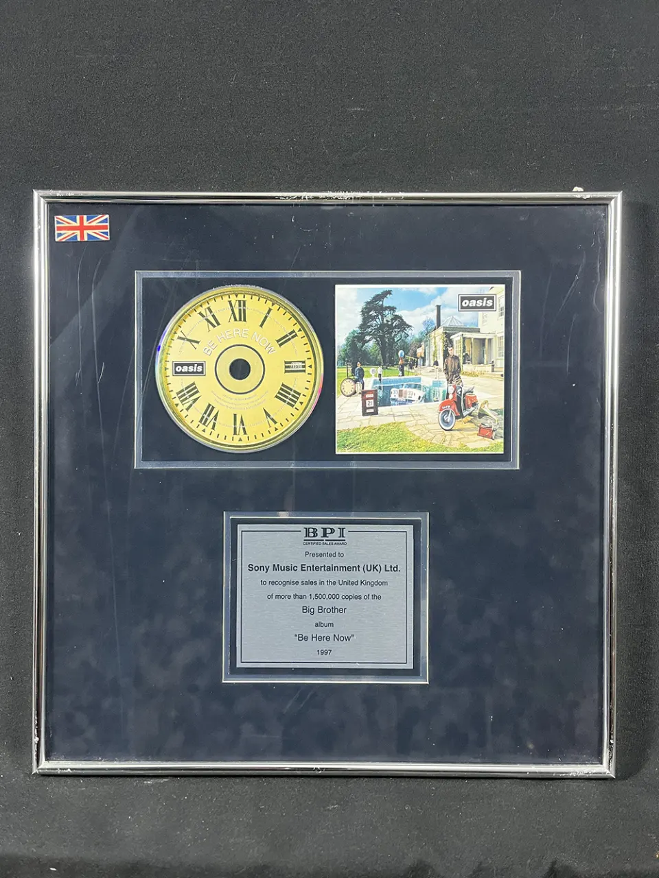 Oasis 1.5M Sales Award