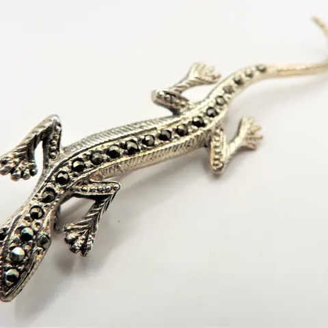 Vintage Sterling Silver Marcasite Lizard Brooch