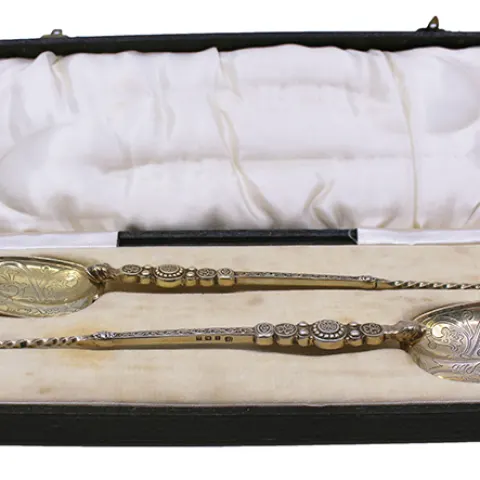 Pair of Cased Silver Gilt Anointing Spoons Birmingham 1936
