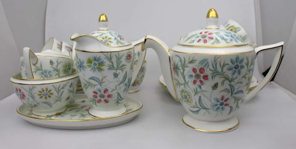Minton Tea Service Vanessa