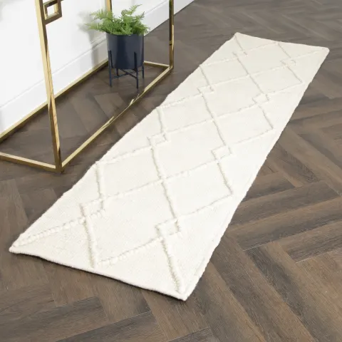 Cream Diamond Pattern Runner Wool Rug (60 x 230cm) RRP - £176