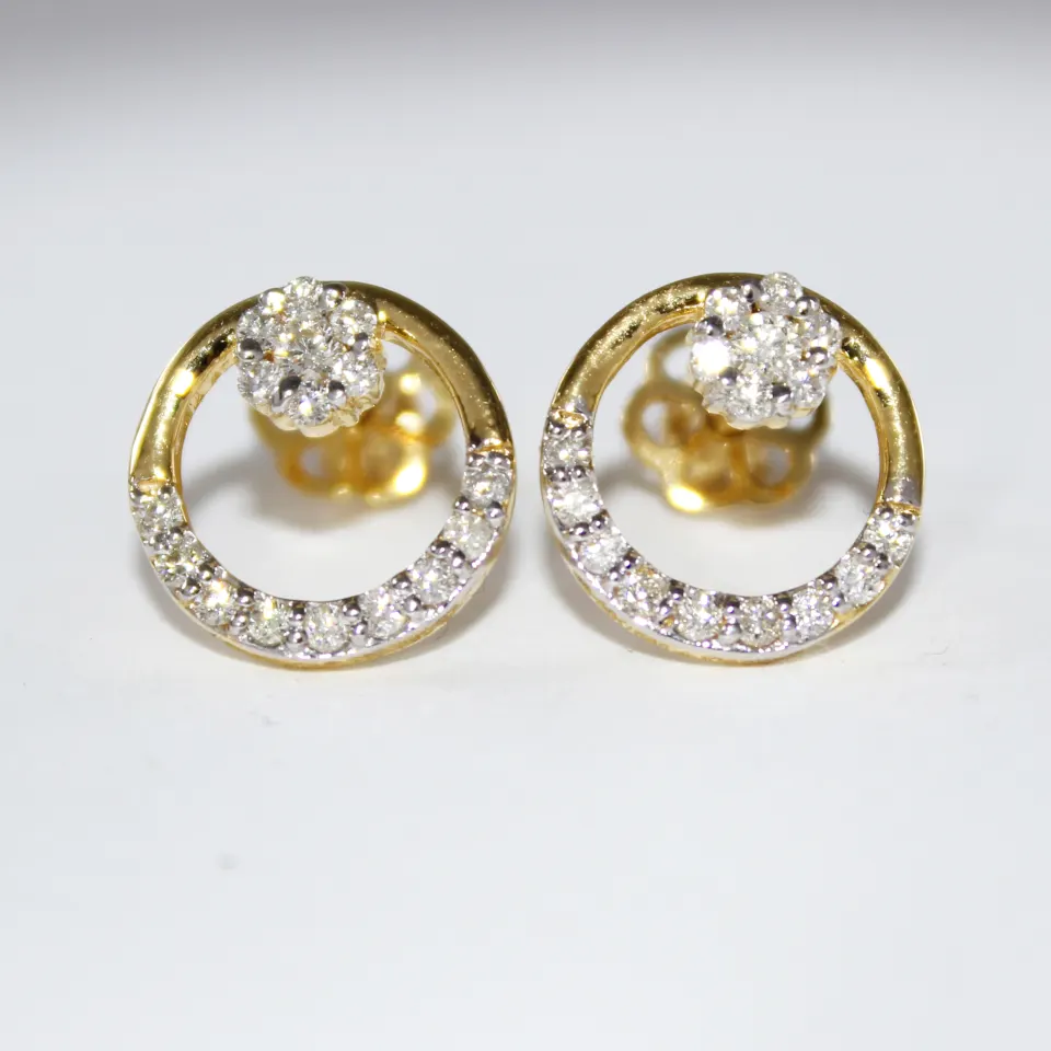 14 K / 585Yellow Gold Diamond Earring Studs