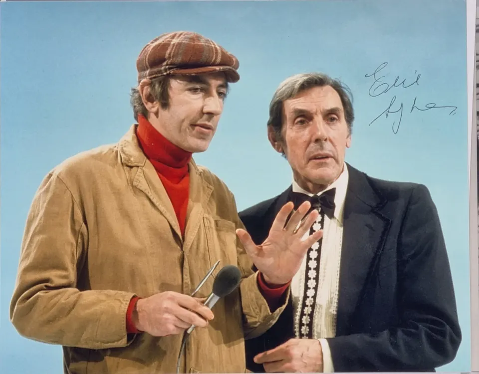 Eric Sykes Original Signature