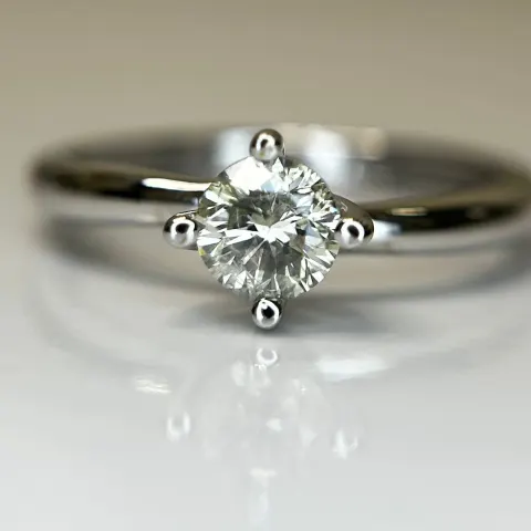 Beautiful Natural 0.42CT S1 Diamond Ring With 18k Gold
