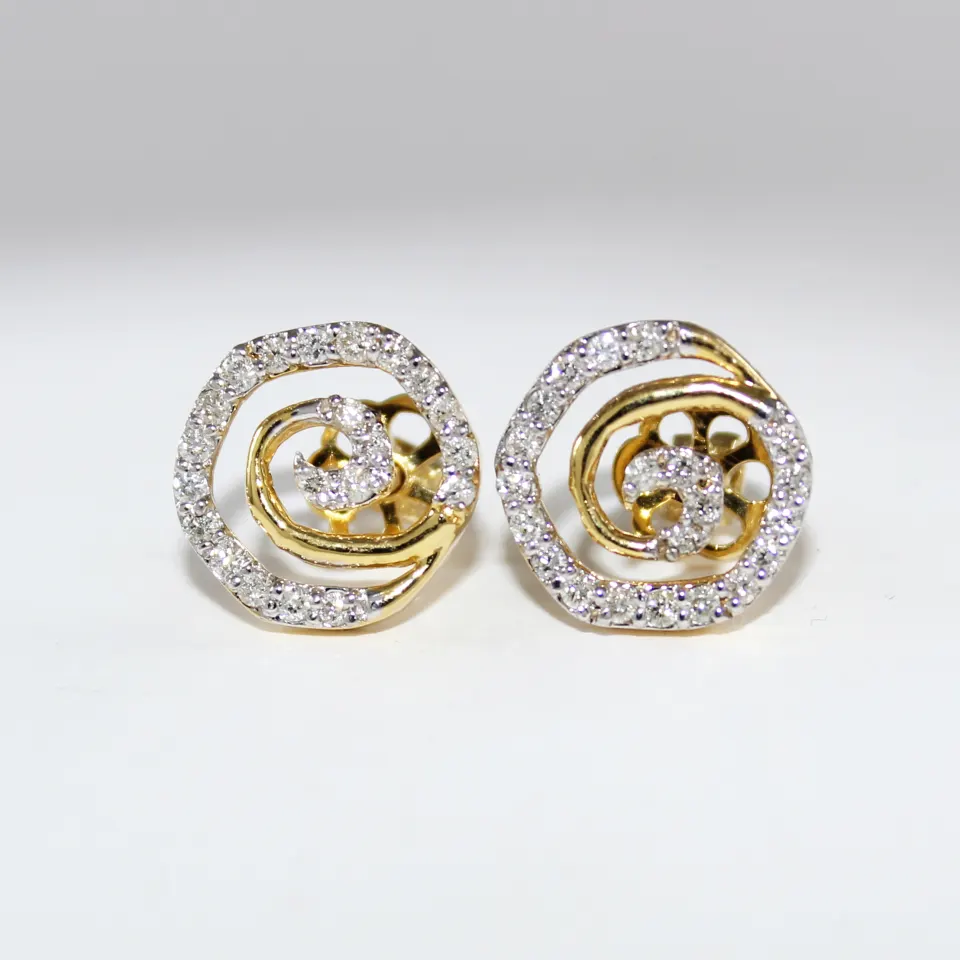14 K / 585 Yellow Gold Diamond Earring Studs