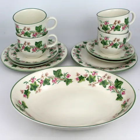 13 Pieces of Royal Doulton Tiverton Pattern