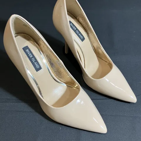 River Island shoes worn by Vanessa Hudgens
