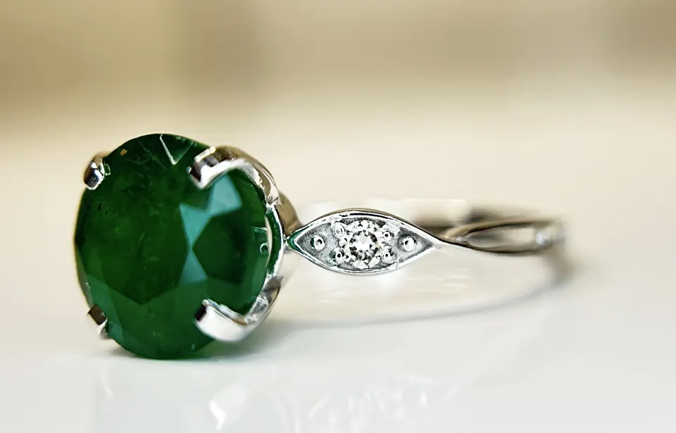 Beautiful 2.74 CT Natural Emerald Ring With Natural Diamonds & Platinum 950