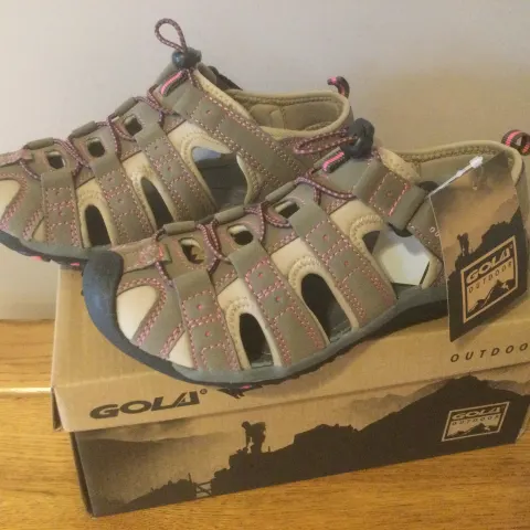 Gola Women's “Shingle 3” Hiking Sandals, Taupe/Hot Pink, Size 5, Brand New