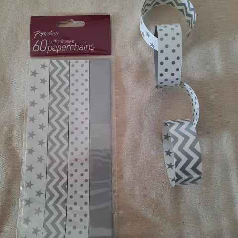 Silver Paperchains From Paperchase x 24