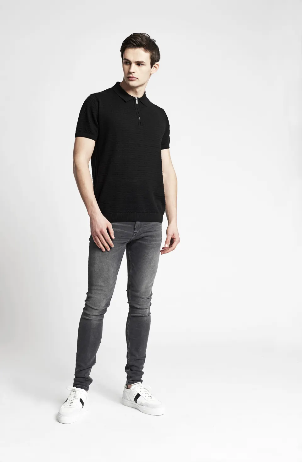 KNITTED ZIP NECK POLOS