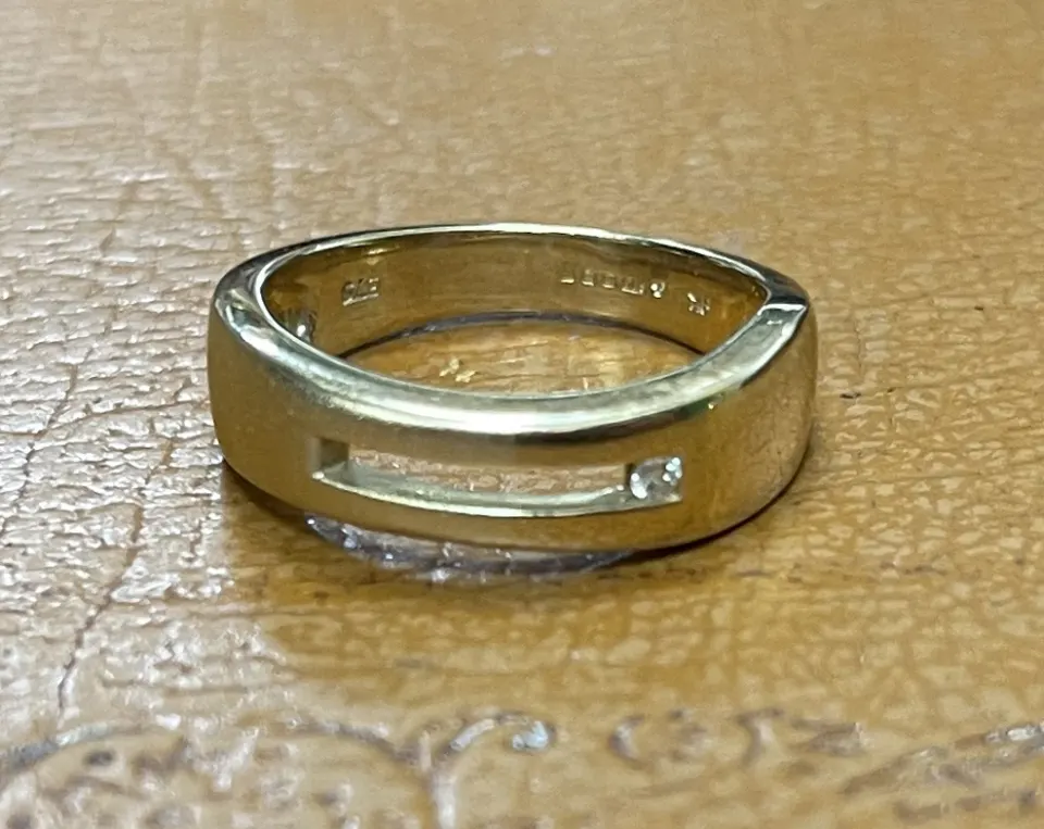 9ct Gold Diamond Ring