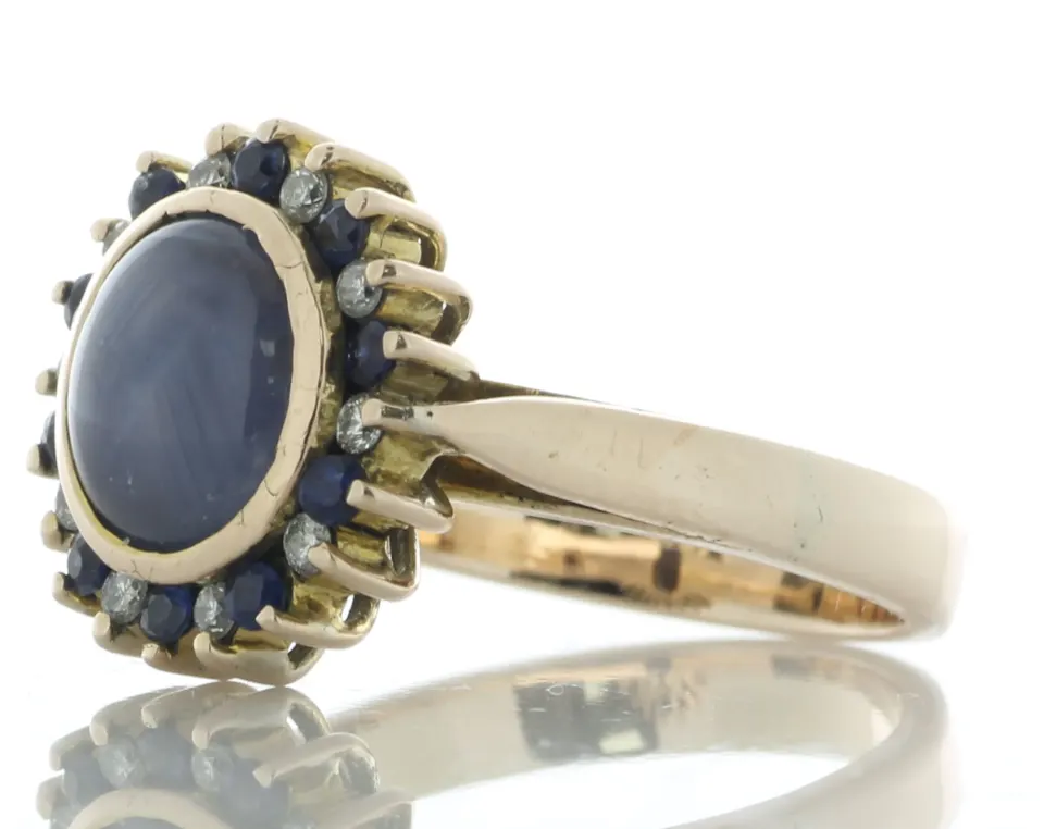 18ct Yellow Gold Oval Cluster Diamond And Sapphire Ring (S4.00) 0.10 Carats