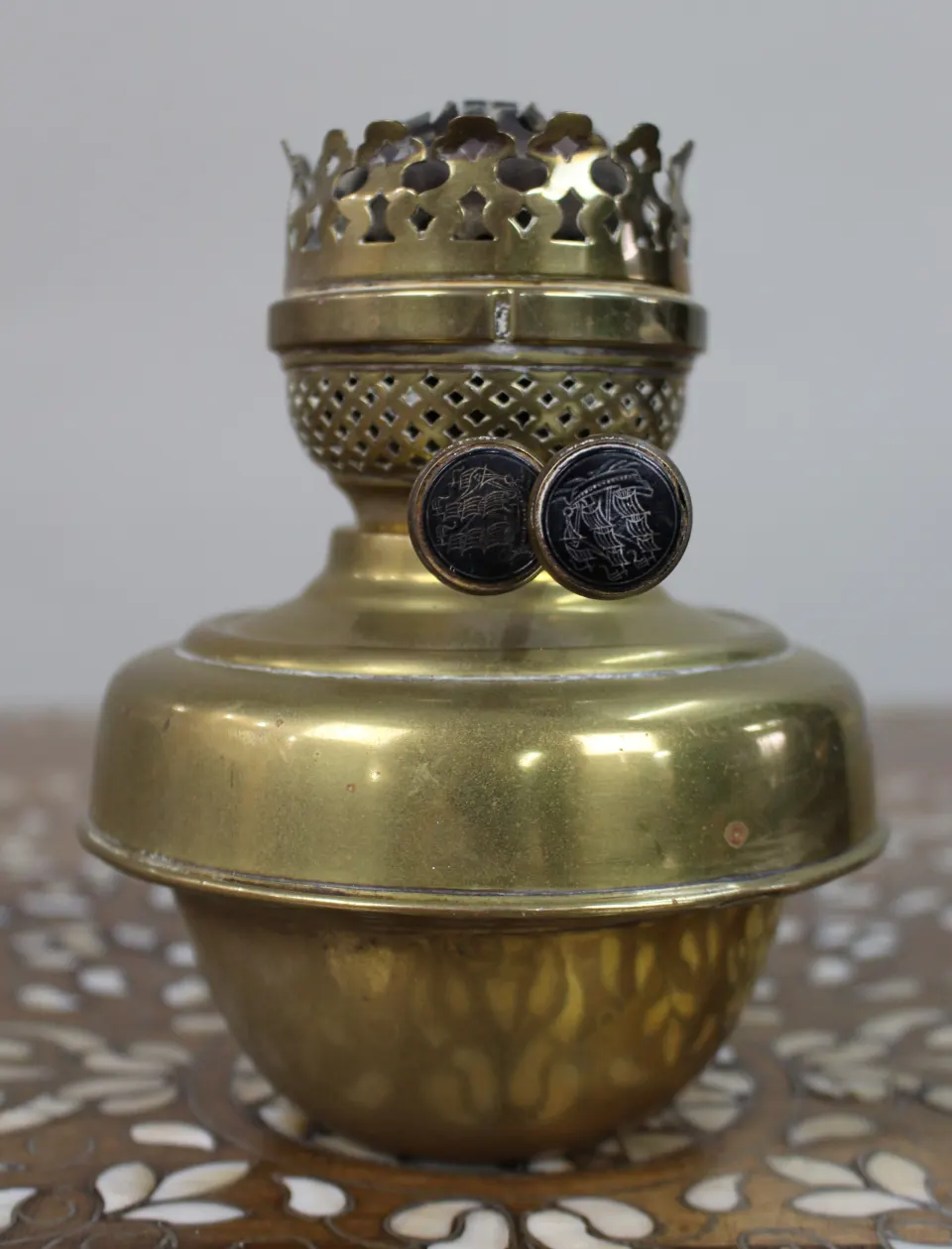 Antique Hinks & Son’s Brass Oil Lamp Font c.1890