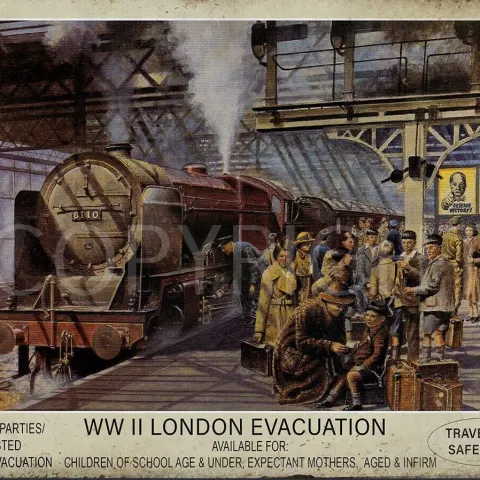WW2 London Families Evacuations Nostalgic Steam Train Engine Metal Wall Art