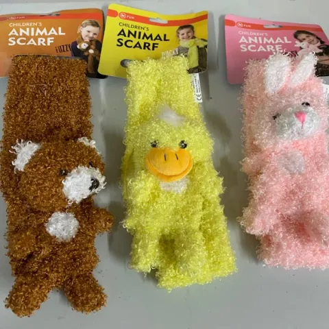 40 x Children Animal Scarves