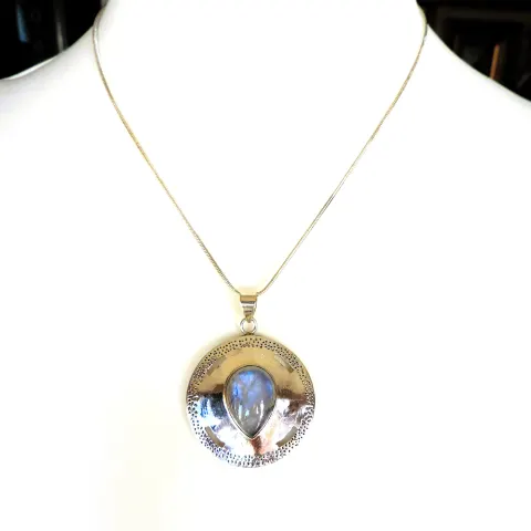 Vintage Artisan Sterling Silver Cabochon Teardrop Moonstone Necklace with Gift Box