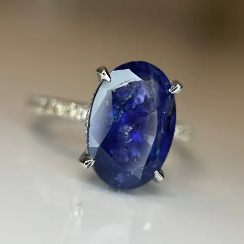 Beautiful 5.38 CT  Natural Ceylon Royal Blue Sapphire  Diamonds & 18k Gold