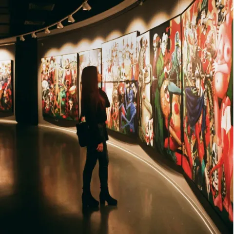 Showroom Clearance of Original Paintings & Artist limited editions | Hockney, Lempika, Klimt, Warhol, Picasso, Kandinsky, Flint, Van Dongen & more
