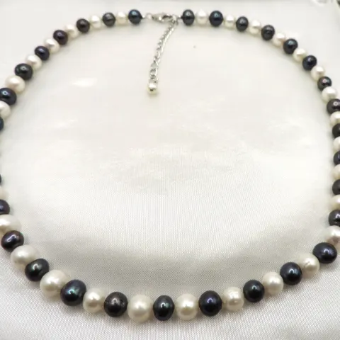 Cultured Pearl Necklace Silver Clasp New With Gift Pouch