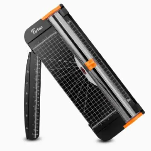 18 x Paper Trimmers L11