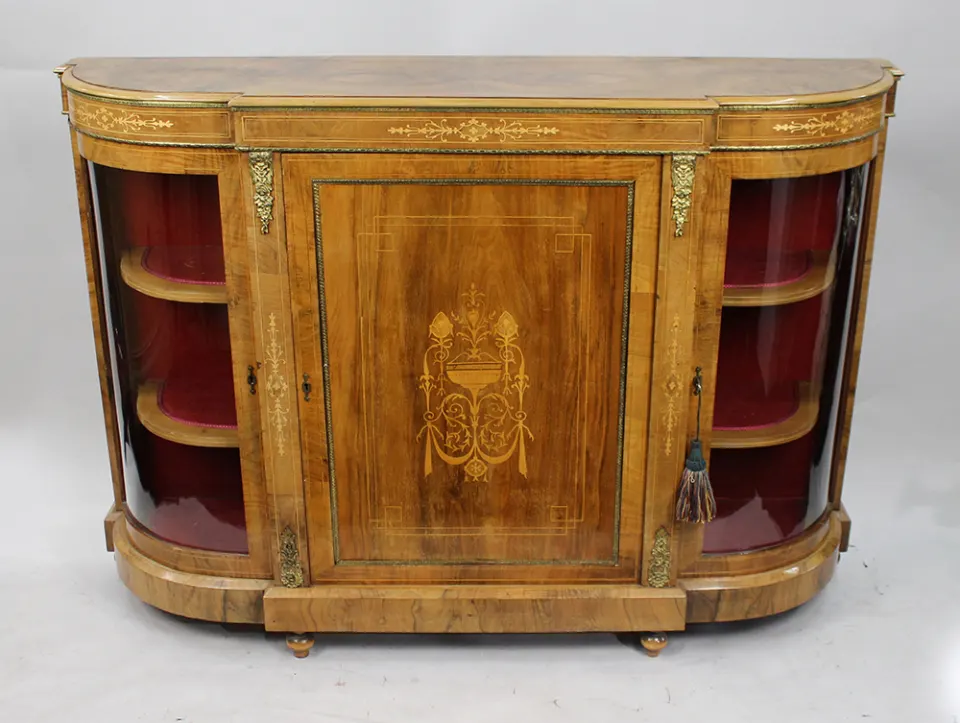 Fine 19th c. Figured Walnut Credenza c.1860