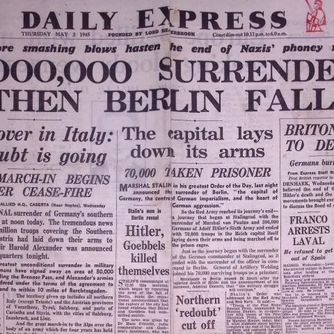 Hitler, Goebbels Kill Themselves, Berlin Has Fallen WW2 Original 1945 Newspaper-16.