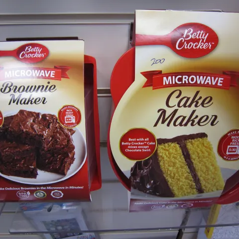50 pcs mixed Betty crocker Brownie and Cake bakeware - Premium brand , new and sealed - rrp £14.99 -