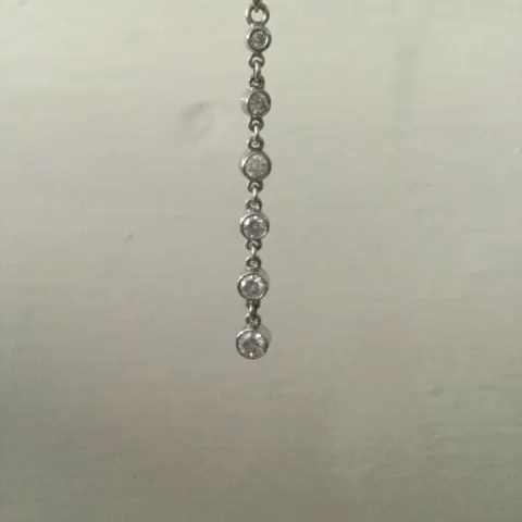 18ct White Gold Necklace with .80ct - 1.00ct approx VS1 Diamond Journey Pendant