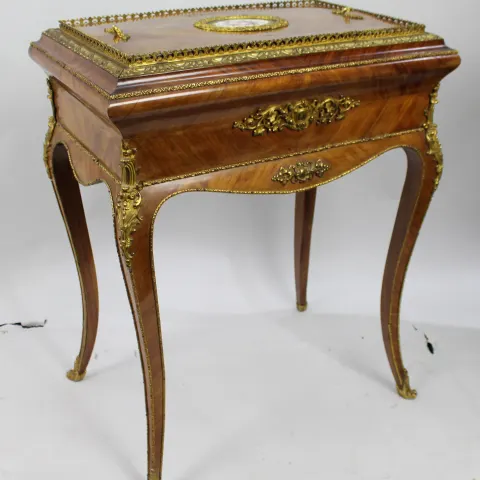 Fine 19th c. Kingwood Jardiniere with Sevres Plaque