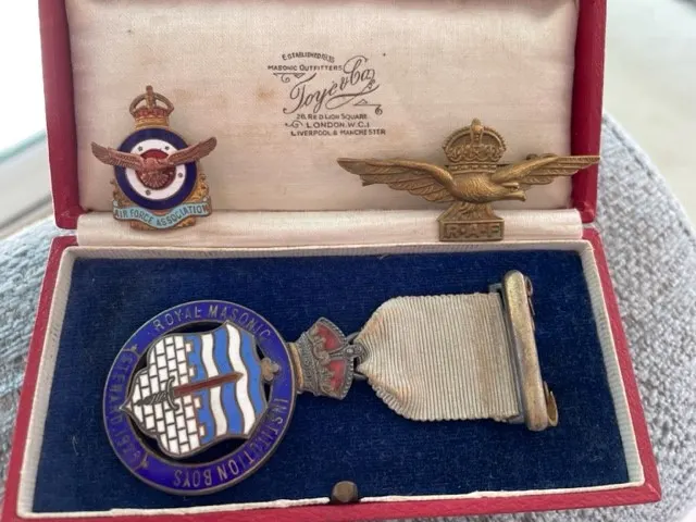 Vintage Airforce Badges