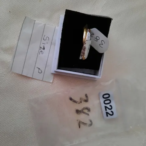 Silver stone set twist style wedding/dress ring with high quality CZ stones. RRP £89 22/382