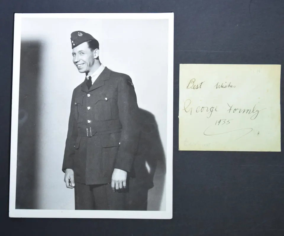 GEORGE FORMBY Original signature