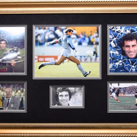 PETER SHILTON original signature presentation.