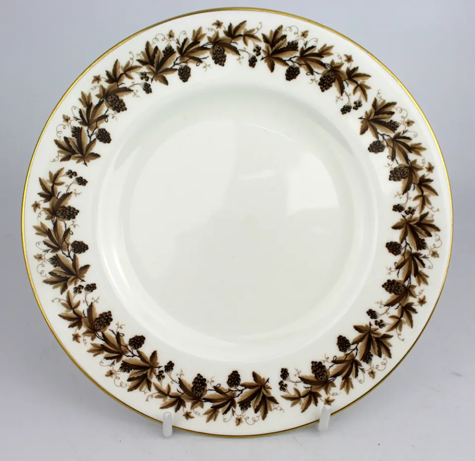 Set of 8 Wedgwood Autumn Vine Tea Plates