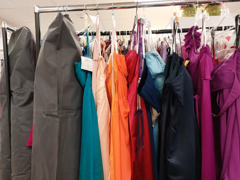Bulk wedding shop package RRP £15,000