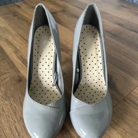 Grey Woman’s Size 7 Matalan Heel Shoes Used
