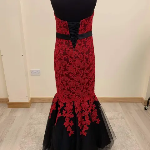 Wedding or Pageant Dress RRP £795. Brand New. Size 12 Red and Black Designer