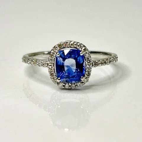 Beautiful 1.30 CT Natural Ceylon Blue Sapphire  Diamonds & Platinum