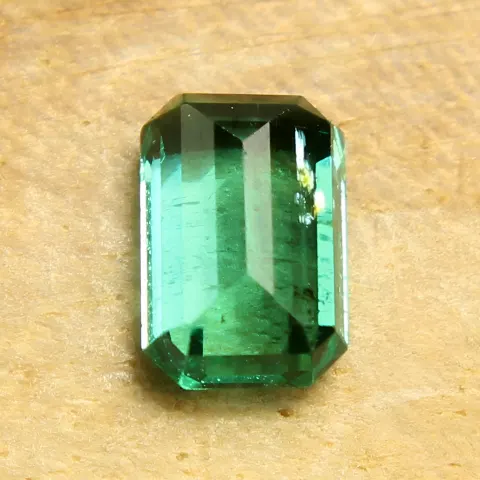 Emerald 0.92 Ct