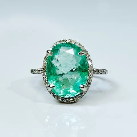 Beautiful 4.15CT  Natural Untreated  Columbian Emerald Ring, Diamonds & 18k Gold