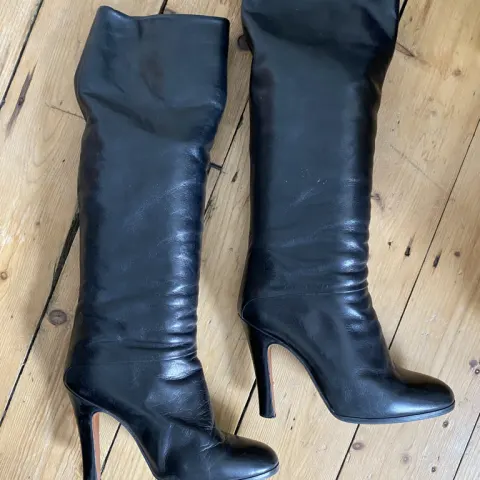Bruno Premi knee high black leather boots