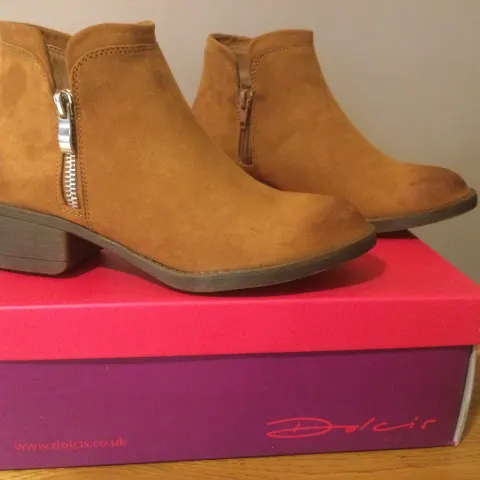 Dolcis “Roddy” Ankle Boots, Size 3, Tan - New RRP £47.99