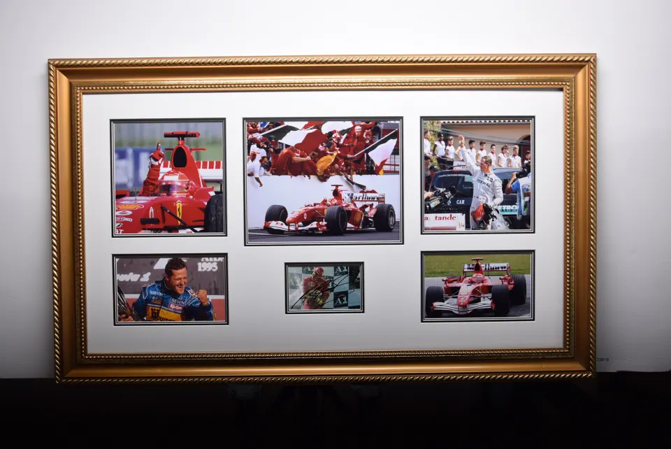 MICHAEL SCHUMACHER original signature presentation.