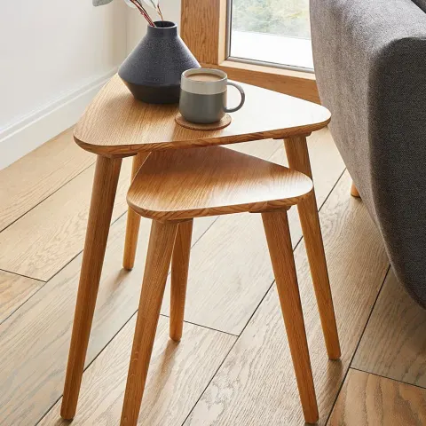 (156/MR1G) RRP £199. Peyton Oak Nest Of Tables. Large Table (H50x W48x D48cm).