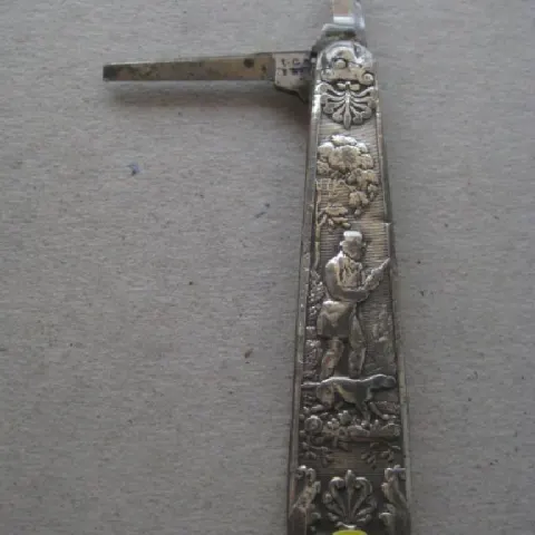 William IV Hunting Decorated Silver Hafted Twin Bladed Fruit Knife