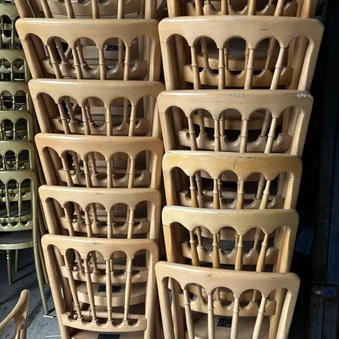 20 x Natural Cheltenham Stacking Chairs