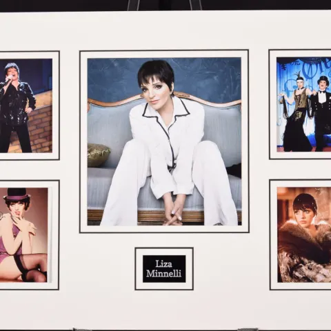 LIZA MINELLI original signed presentation