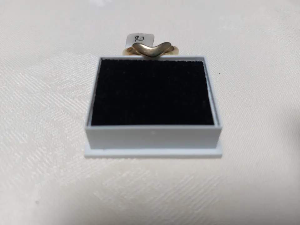 Dress ring